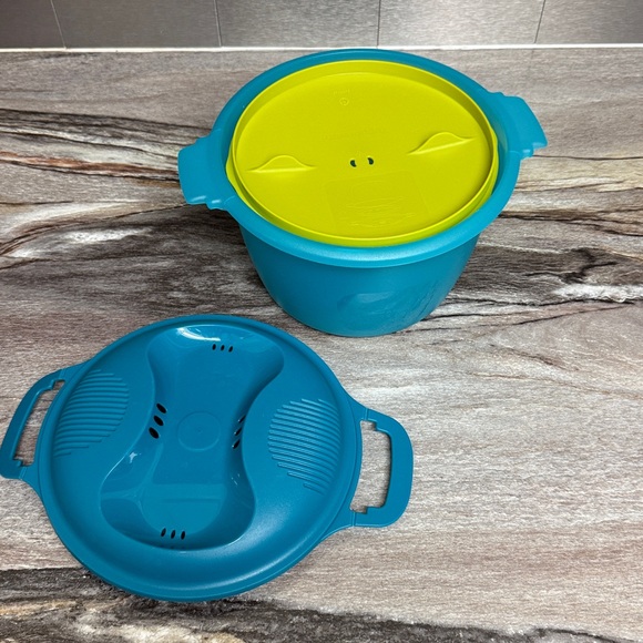 Tupperware Rice Maker - Picture 2 of 6